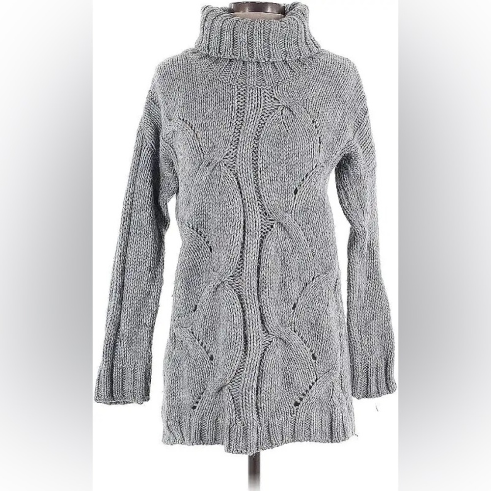 Anthropologie Elsamanda Grey Turtleneck Sweater